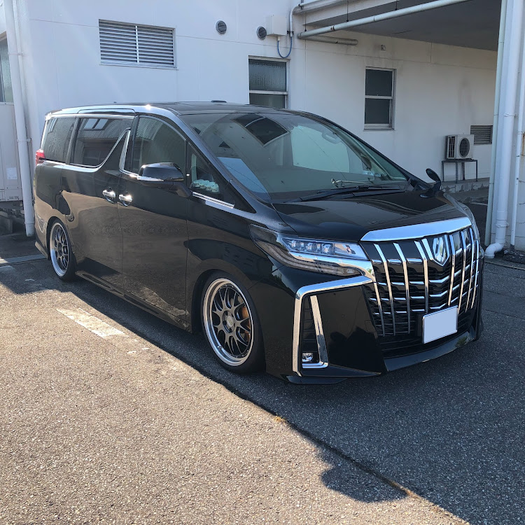 アルファードの326power・BBS・WeberSports・車高短に関するカスタム事例の投稿画像1枚目