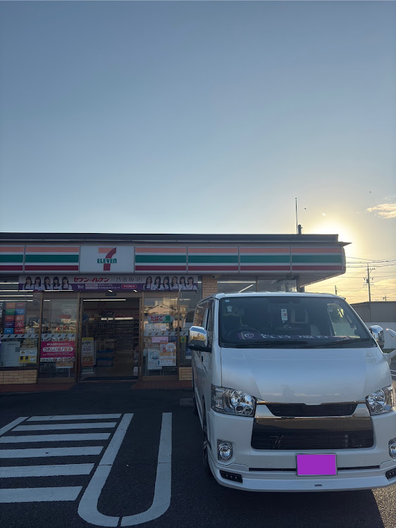 ハイエースバンのいつもいいね＆コメントありがとうございます・字光式ナンバー愛好会・飯テロ・キリ番・乃木坂ちゃんとコラボに関するカスタム事例の投稿画像1枚目