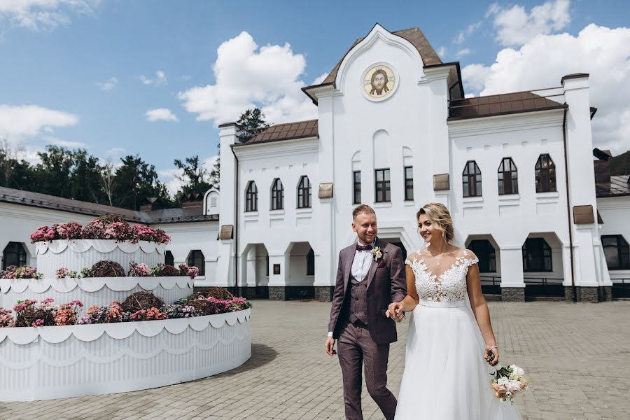 Fotógrafo de casamento Marina Sokolova (marinaphoto). Foto de 6 de agosto 2019