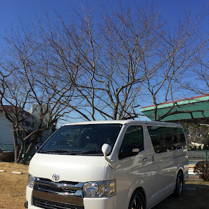 ハイエースバン TRH200V