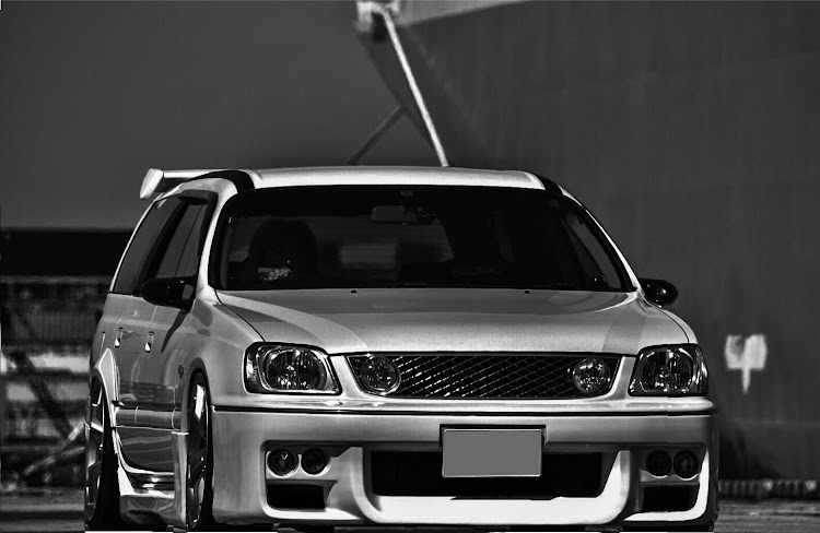 ステージアのステージア260RS・まだステージア・260のステージアは伊達じゃないに関するカスタム事例の投稿画像1枚目
