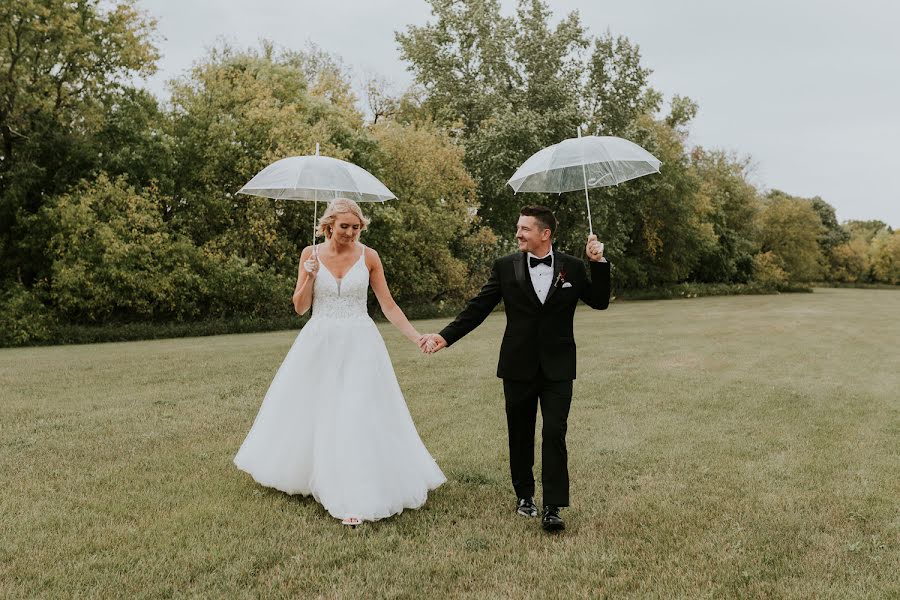 Wedding photographer Lauren Cox (laurencoxphoto). Photo of 30 April 2019