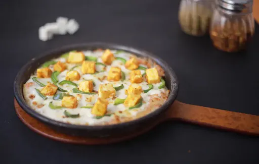 Capsicum & Masala Paneer Pizza