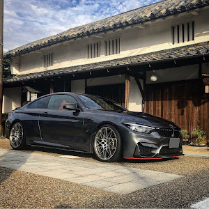 M4 クーペ