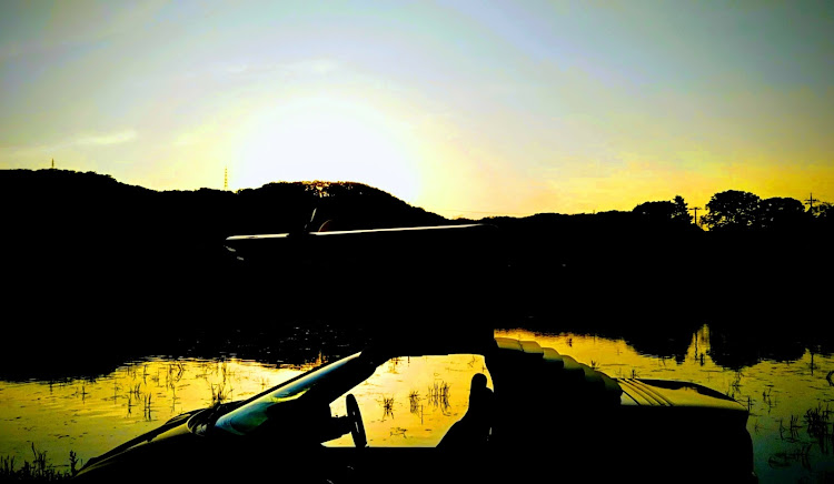 AZ-1の夕日・夕焼け・水田・仕事帰りの寄り道に関するカスタム事例の投稿画像1枚目