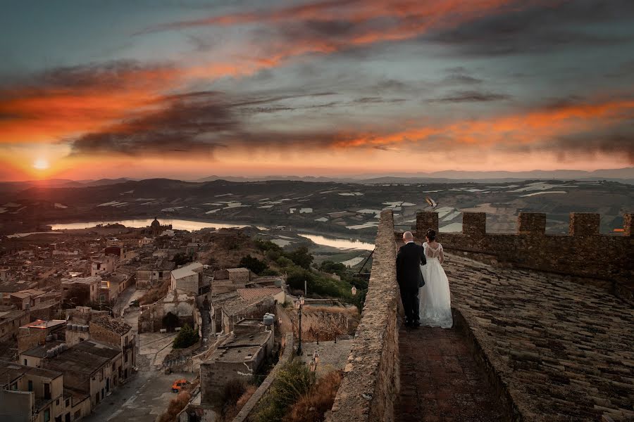 Fotograful de nuntă Angelo Ragusa (ragusa). Fotografia din 14 mai 2022