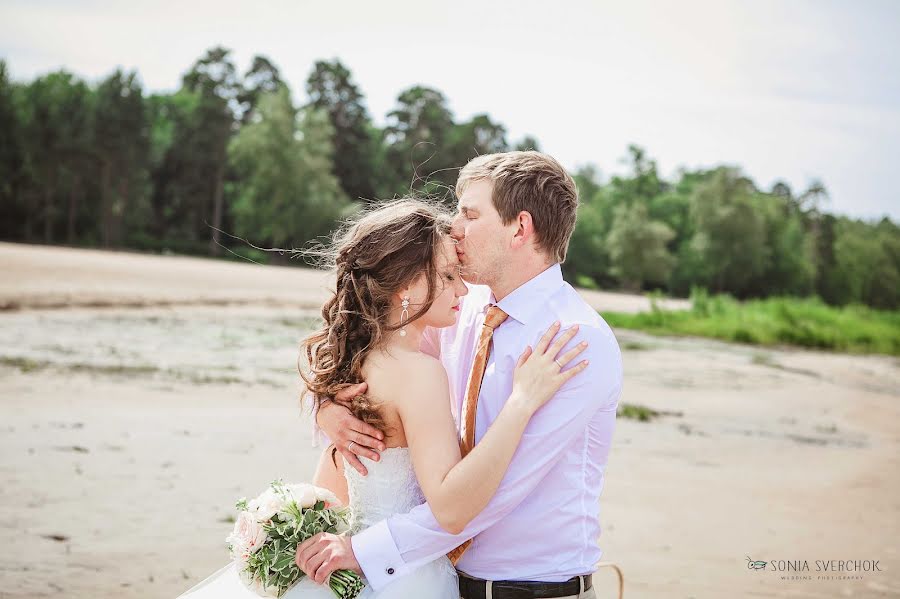 Wedding photographer Sonya Badeeva (soniasverchok). Photo of 7 July 2014