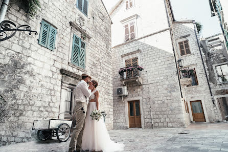 Fotógrafo de casamento Mariya Tikolkina (montenegroroof). Foto de 14 de maio 2020