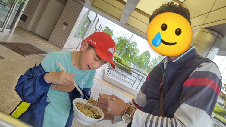 セレナの嫁さんの車・セレナピンク化計画・朝マルシェ・肉そば 仁・GWの思い出に関するカスタム事例の投稿画像14枚目