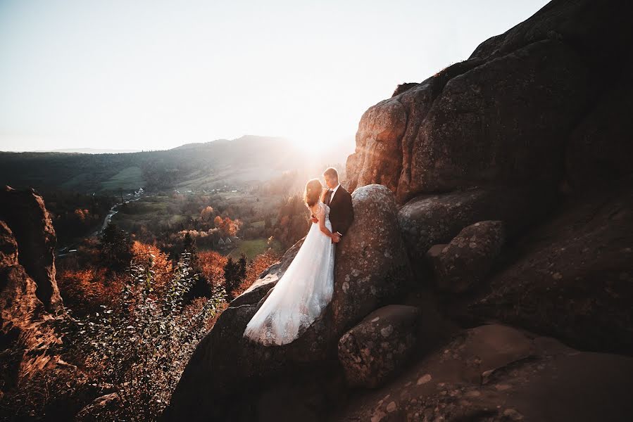 結婚式の写真家Volodimir Kovalishin (nla6ep)。2018 11月11日の写真