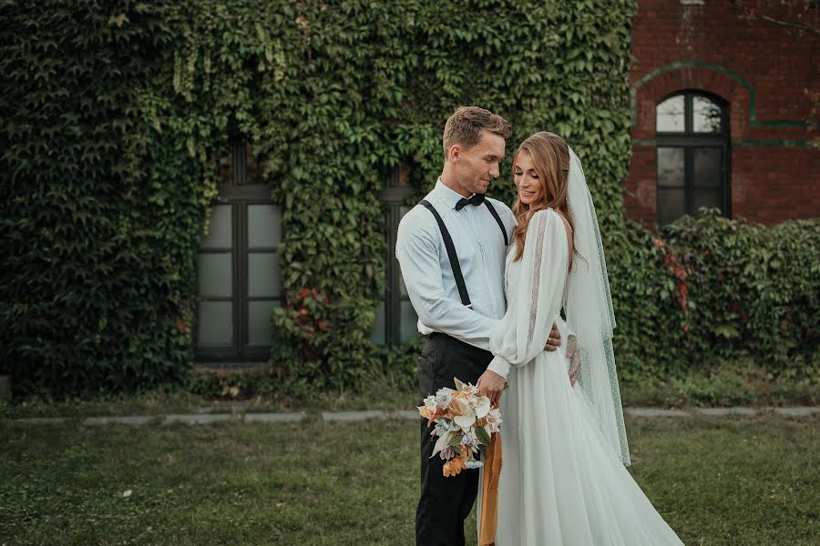 Bryllupsfotograf Zuzanna Rożniecka (visazu). Bilde av 8 november 2020