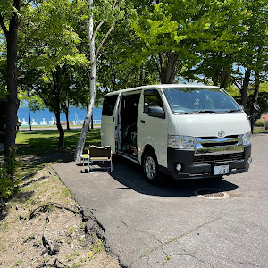 ハイエースバン KDH206V