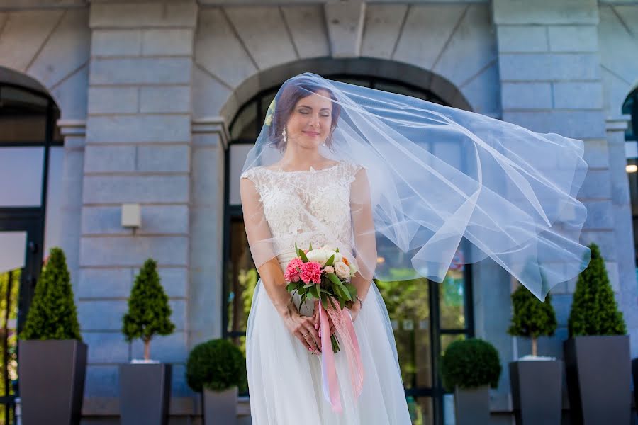 Fotógrafo de bodas Elena Shaptala (elenashaptala). Foto del 19 de enero 2017