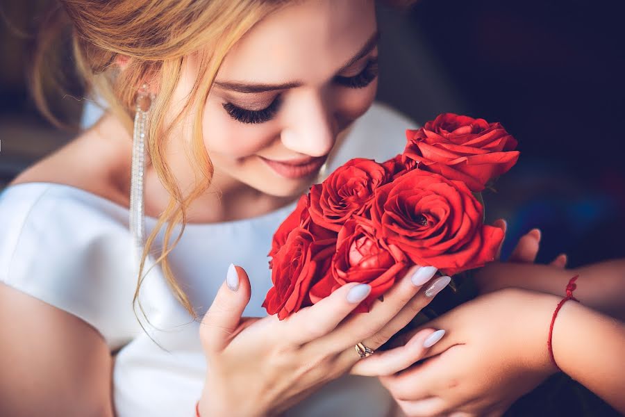 Fotógrafo de bodas Elmira Yavgareeva (phialca). Foto del 22 de agosto 2019