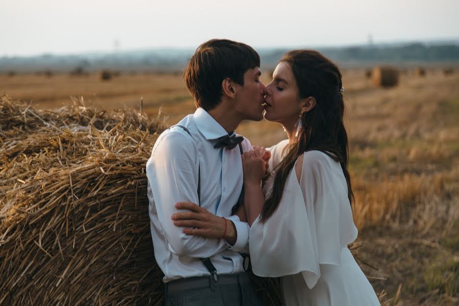 Wedding photographer Dmitriy Makarchenko (weddmak). Photo of 17 August 2019