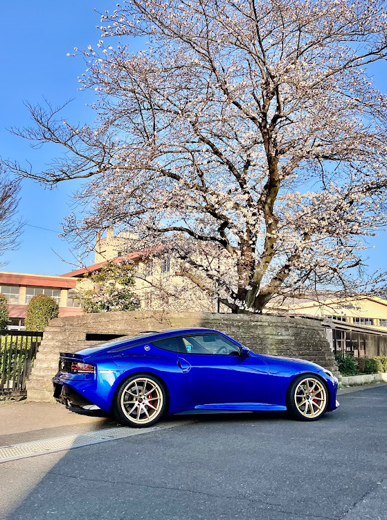 フェアレディZのフェアレディZ・RZ34・桜と愛車・桜シーズン開幕に関するカスタム事例の投稿画像2枚目