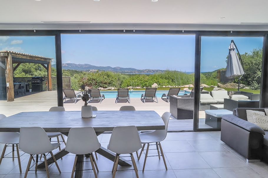 Vente maison 4 pièces 133 m² à Sainte lucie de porto vecchio (20144), 2 150 000 €