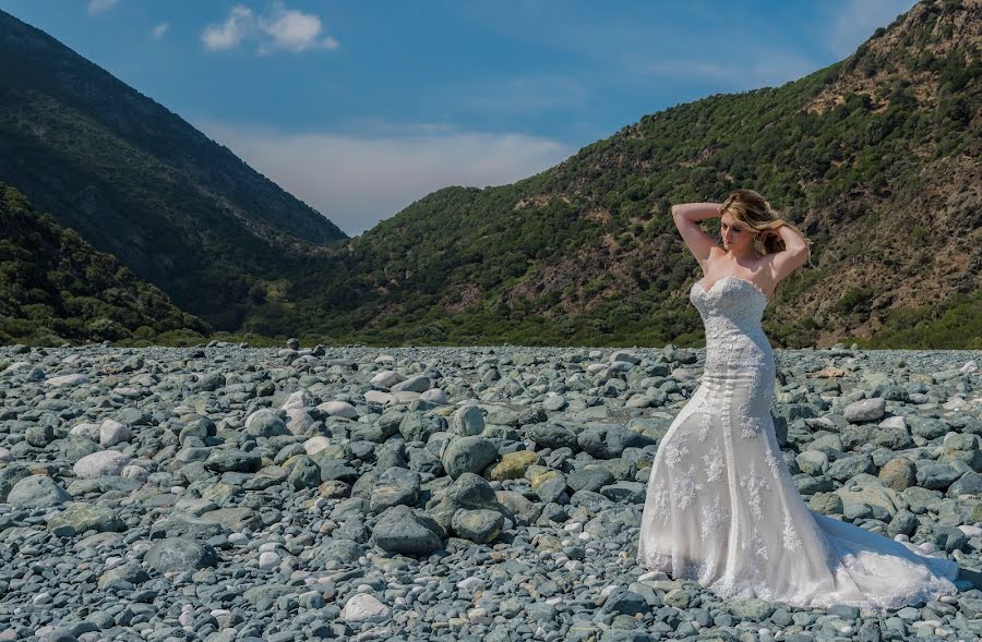 Fotógrafo de casamento Stauros Karagkiavouris (stauroskaragkia). Foto de 1 de junho 2021