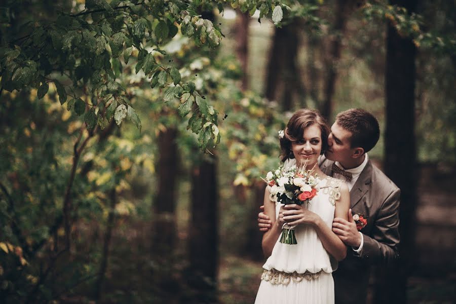 Fotógrafo de casamento Denis Polulyakh (poluliakh). Foto de 8 de março 2016