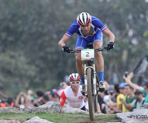 Tweevoudig olympisch kampioen Julien Absalon houdt door nieuwe tegenslag mountainbiken voor bekeken