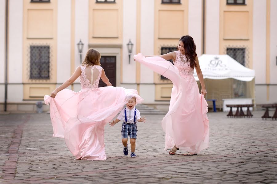 Fotograful de nuntă Aleksandra Bozhok (sashkab). Fotografia din 9 septembrie 2016