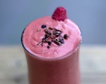 Raspberry, Cacao, and Maca Smoothie Recipe was pinched from <a href="http://www.thedailymeal.com/recipes/raspberry-cacao-and-maca-smoothie-recipe" target="_blank">www.thedailymeal.com.</a>