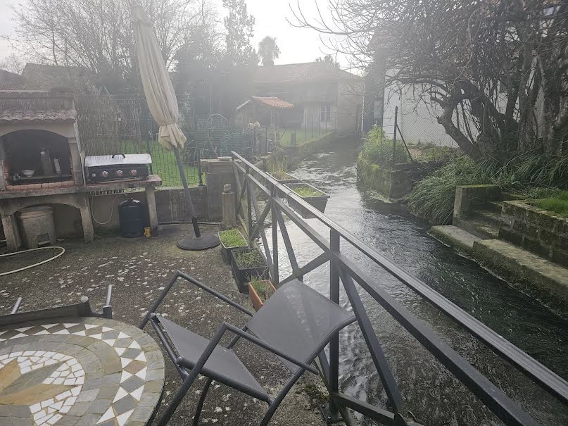 Vente moulin 6 pièces 170 m² à Cognac (16100), 375 000 €