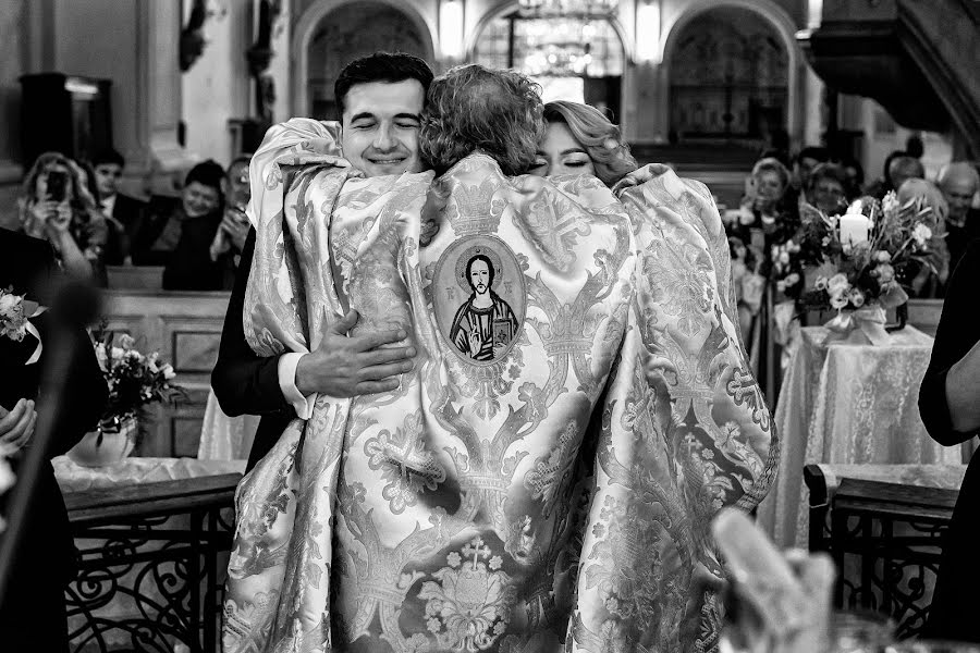 Fotógrafo de casamento Casian Podarelu (casian). Foto de 30 de dezembro 2021