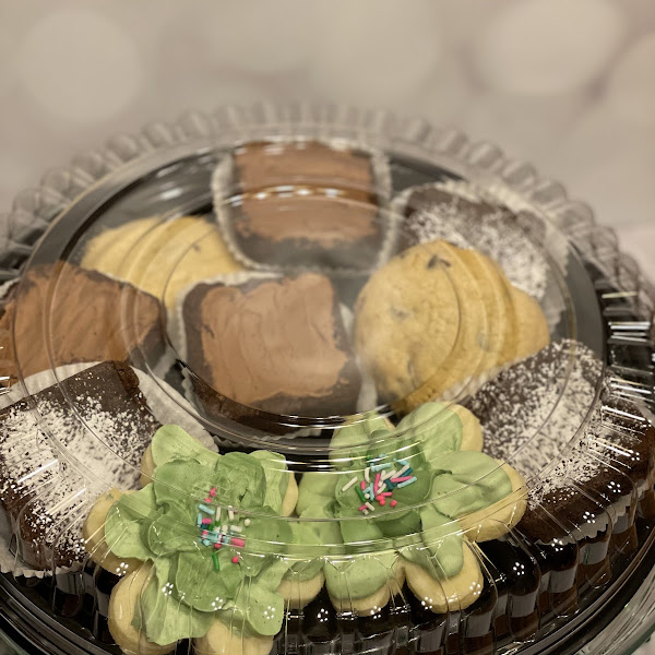 Cookie and brownie platters