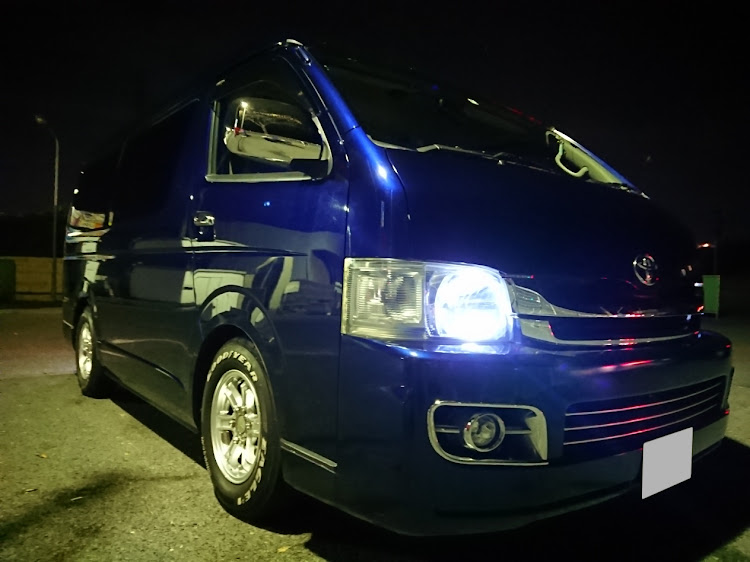 ハイエースワゴンの洗車・スタッドレスタイヤホイールセット購入・車で広島観光しました。に関するカスタム事例の投稿画像2枚目
