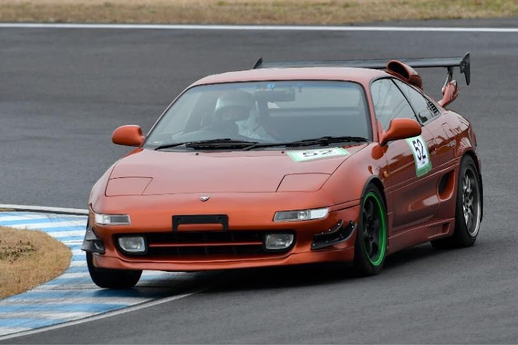 MR2のエンヂンが後ろでごめんなさいに関するカスタム事例の投稿画像1枚目