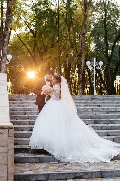 Wedding photographer Margarita Nikishina (margowood). Photo of 20 October 2019