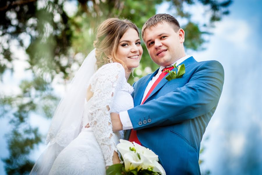 Nhiếp ảnh gia ảnh cưới Aleksandr Demin (demin-foto46). Ảnh của 24 tháng 2 2019