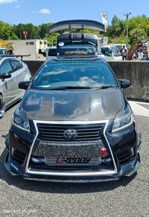 プリウスのGW・イベント参加・キャンギャル撮影・スマホ撮影に関するカスタム事例の投稿画像4枚目