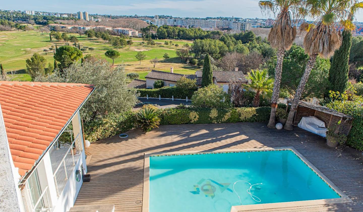 House with pool and terrace Montpellier