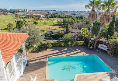 Maison avec piscine et terrasse 2