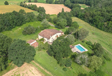 Maison avec piscine 11