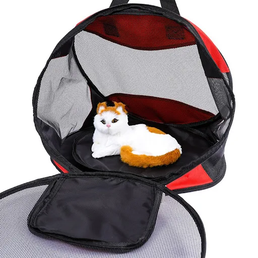 Portable cat bag Go out portable triangle portable cat breathable folding pet bag Dog bag injection neuter bag
