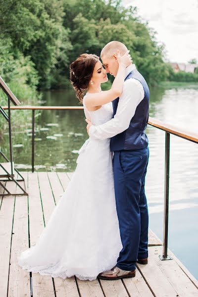 Fotografo di matrimoni Marina Ponomareva (ponomarewwa). Foto del 18 giugno 2017