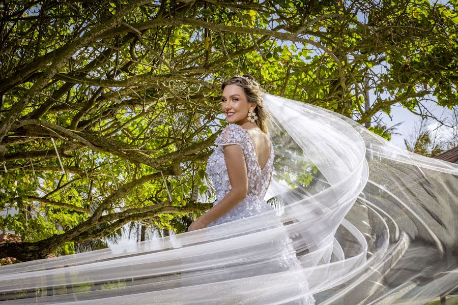Vestuvių fotografas Carlos Roa (carlyroaph). Nuotrauka 2023 balandžio 27