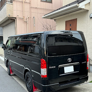 ハイエースバン GDH206V