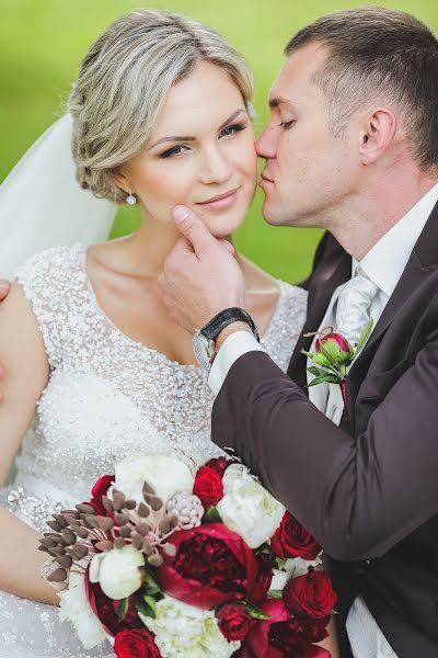 Fotografo di matrimoni Yaroslav Mey (yaroslavmay). Foto del 18 gennaio 2016