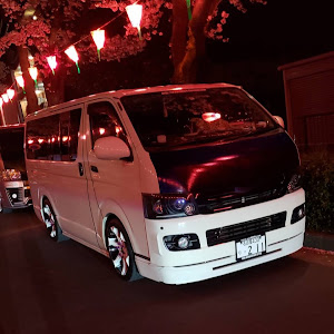 ハイエースバン