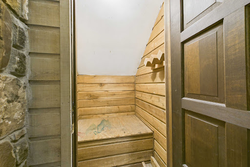 Apartment 5
