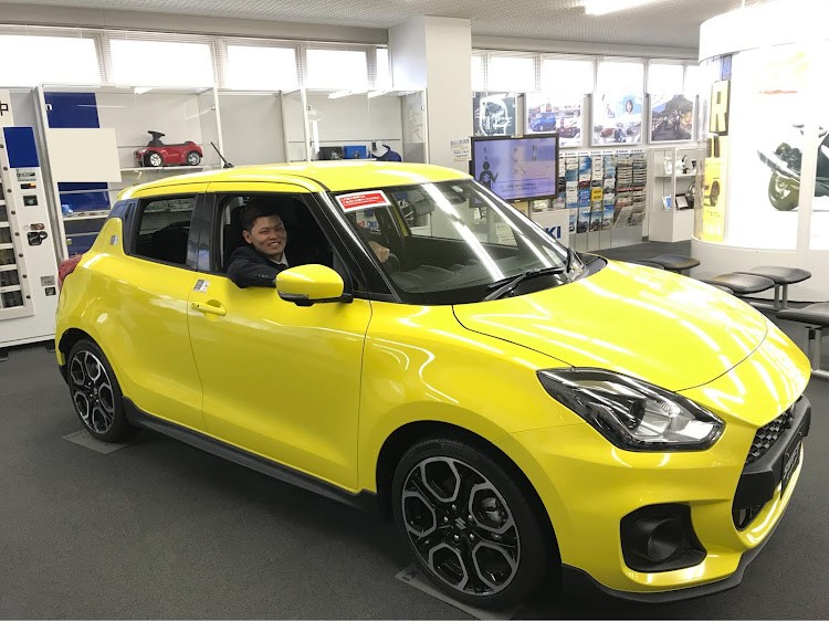 スイフトスポーツのまだ届いてない・早く乗りたいに関するカスタム事例の投稿画像1枚目