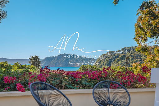 Villa avec piscine et jardin 4