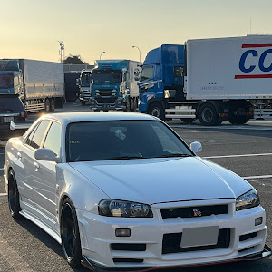 スカイライン ENR34