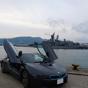 i8 クーペ