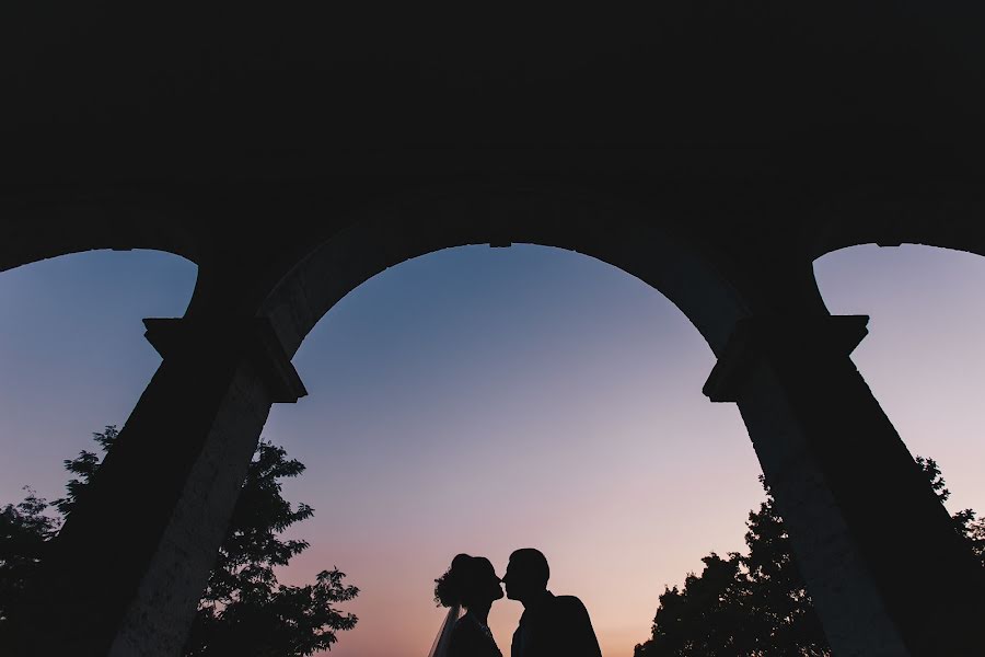 Fotógrafo de casamento Yana Nazaryan (photonazarian). Foto de 27 de dezembro 2017