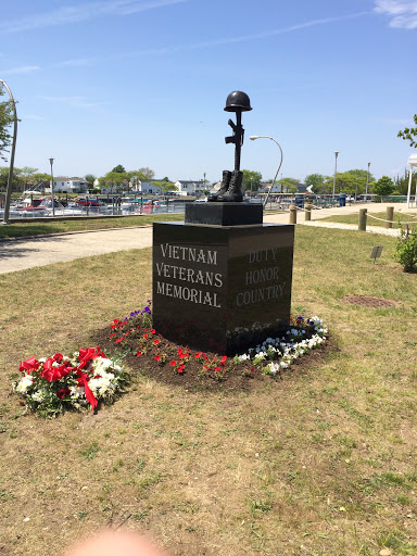 Wantagh Park Vietnam Veterans Memorial